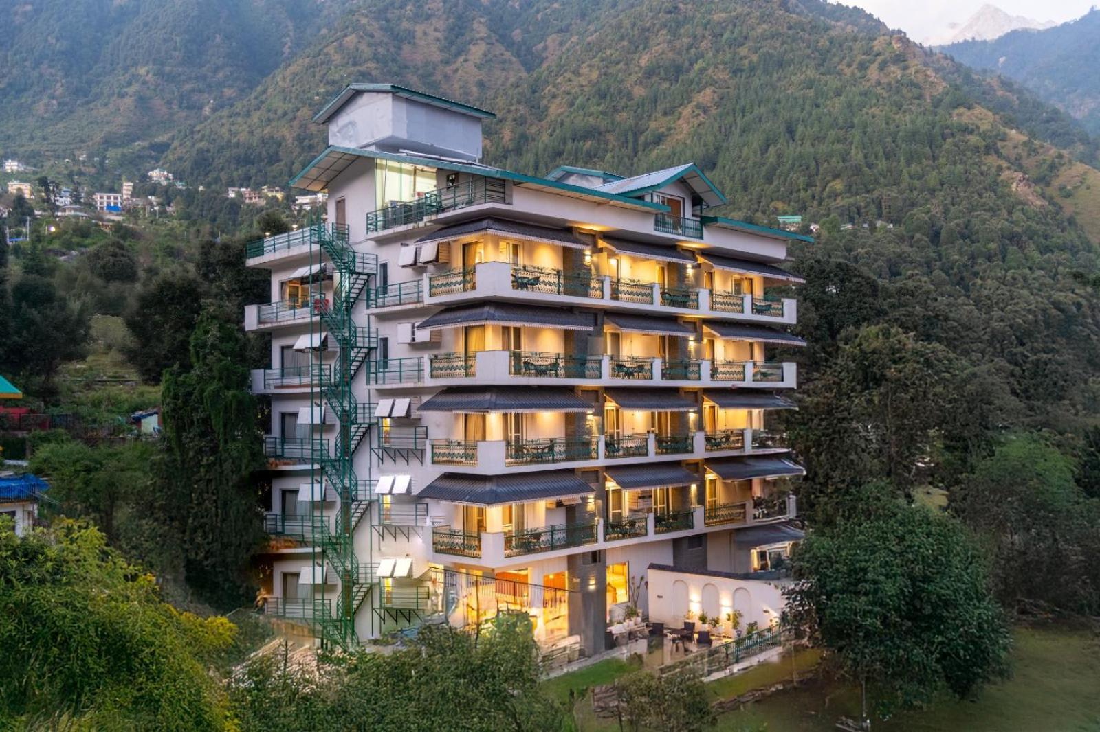 Quality Inn By Lawrence Hotels Νταραμσάλα Εξωτερικό φωτογραφία